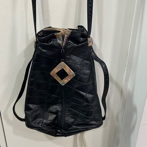 Vintage 1980’s or 1970’s Croc Pattern Black Leather Cinch Bag
